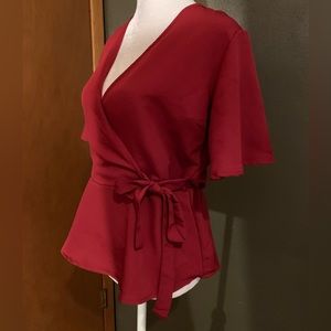 Like new Derek Heart burgundy shirt flounce sleeve v-neck blouse with tie front